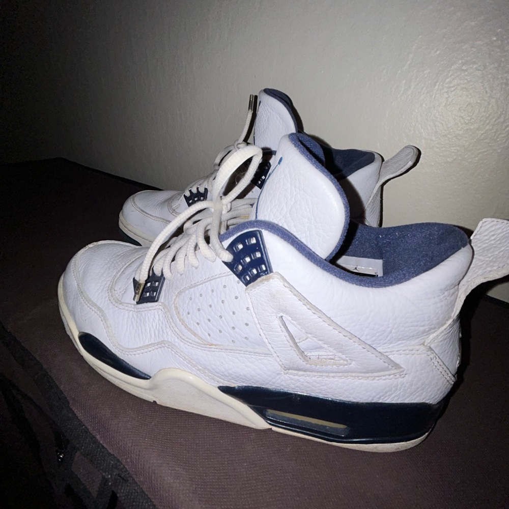 Air Jordan 4 Retro LS “ Legend Blue “